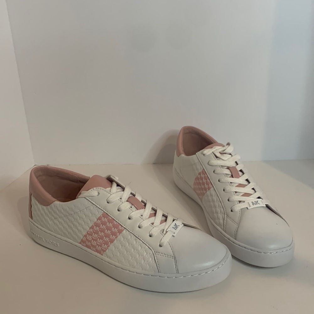 Michael Kors Colby Stripe White &‎ Pink Sneakers Size 10 New